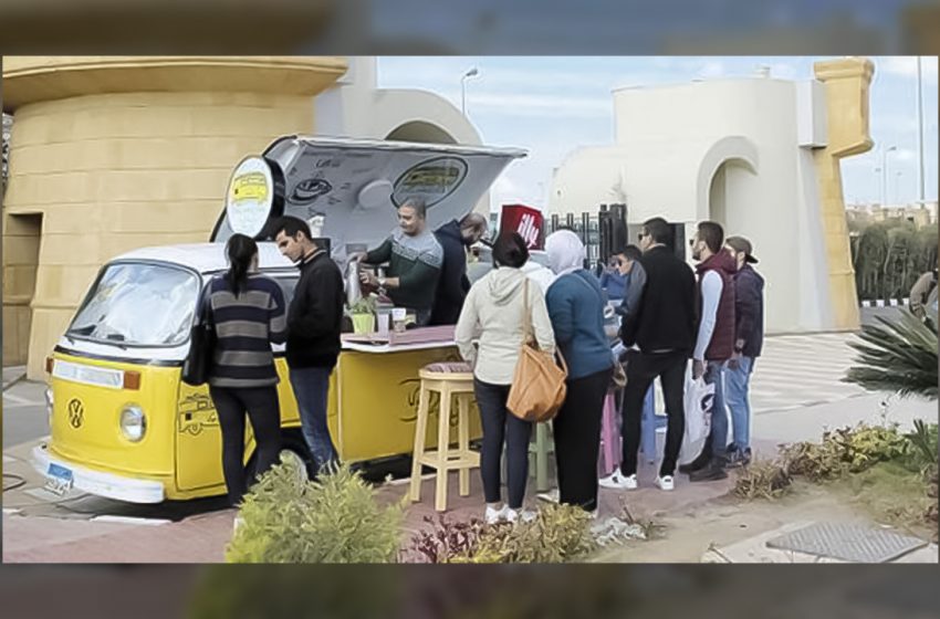  Coffee shop ban gives rise to mobile cafés in Egypt